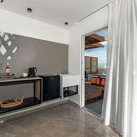 فندق Lymberia 3*