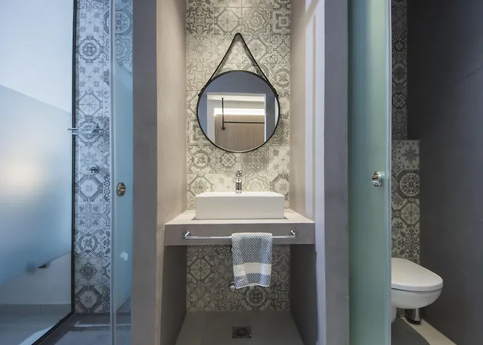 Lymberia فاليراكي