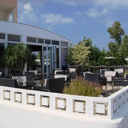 Hotell Lymberia 3*